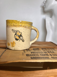 Bee Squatty Mug