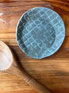 Fish Scale Spoon Rest
